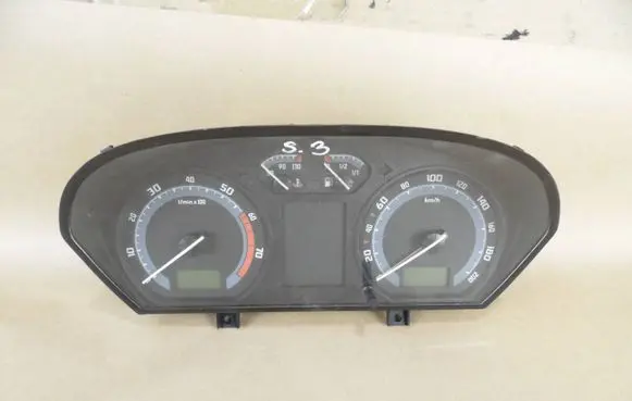 Skoda Fabia Mk1 (6Y) Speedometer (instrument cluster) 6Y0920883L 110080253