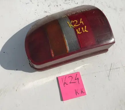 Ford Mondeo MK I Rear/tail lights 13N004