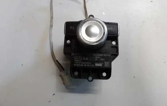 Mercedes-Benz E W212 Head unit multimedia control A2128701351 A2128701651 A2044420368