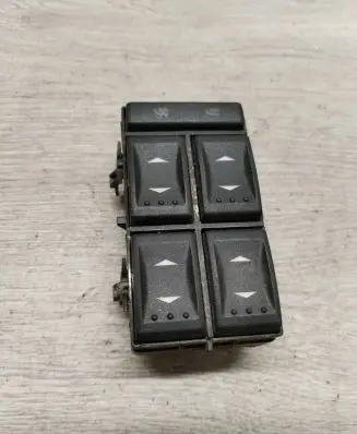 Ford Mondeo Mk III Electric window control switch 03163451