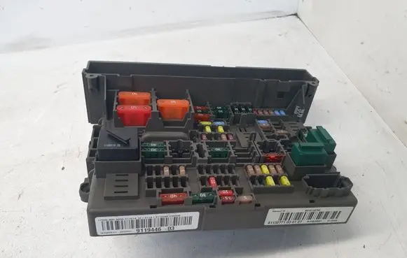 BMW 1 E81 E87 Fuse module 911944603 811321