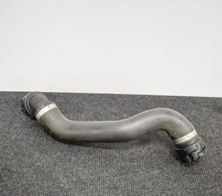 Mercedes-Benz C W205 Engine coolant pipe/hose A2055013182