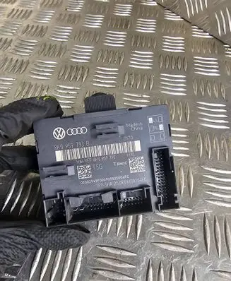 Audi A4 S4 B7 8E 8H Door control unit/module 8K0959793B 8K0959793