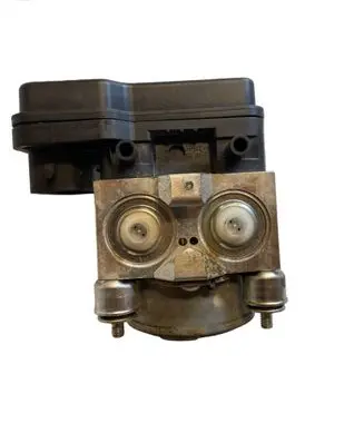 Toyota Hilux (AN10, AN20, AN30) ABS Pump 4451071030