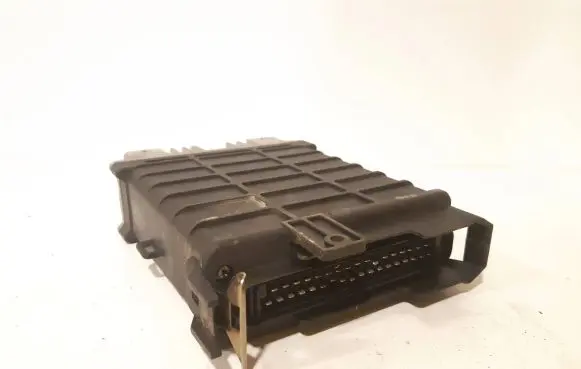 Audi 80 90 S2 B4 Engine control unit/module 443906264C