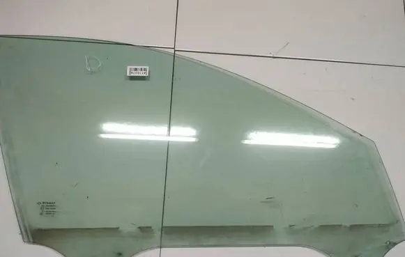 Renault Laguna III Front door window glass four-door as2