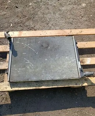 Skoda Octavia Mk2 (1Z) Coolant radiator 3C0121253R