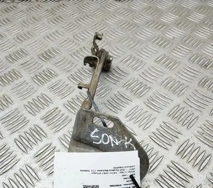 Iveco Daily 6th gen Sliding door lower roller guide/hinge 3804808