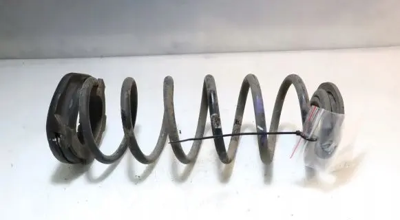 Hyundai i20 (GB IB) Coil spring/strut mount 