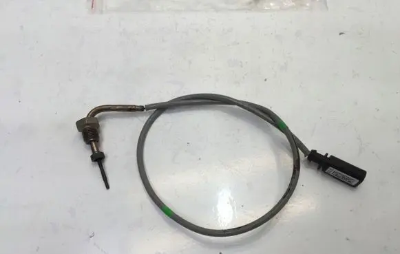 Volkswagen Tiguan Allspace Exhaust gas temperature sensor 04L906088JH