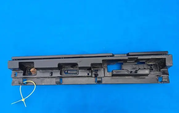 BMW 2 F45 Sill supporting ledge 7301941