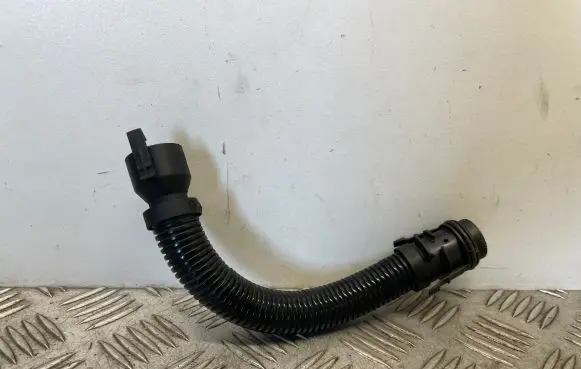 BMW 3 E90 E91 Breather hose/pipe 7803842