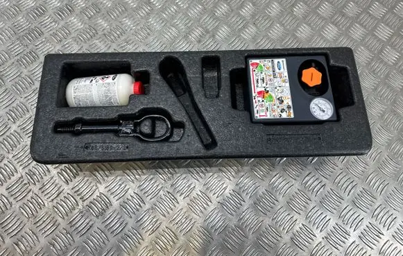 Ford Ecosport Tool set FN1B17005A