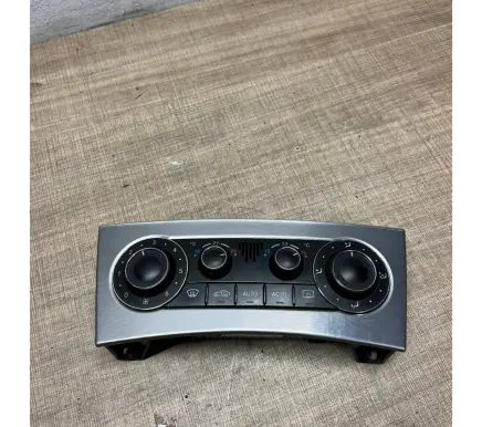 Mercedes-Benz C W203 Climate control unit A2038301785 9140010525