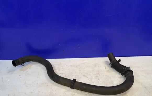 Chevrolet Tahoe Engine coolant pipe/hose 15076028