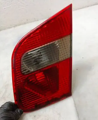 Mitsubishi Carisma Tailgate rear/tail lights 151208
