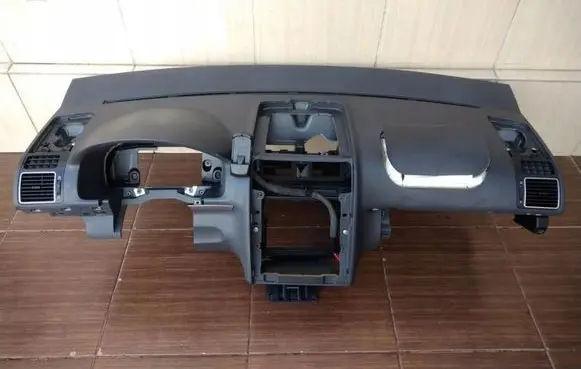 Volkswagen Touran II Dashboard 1T1857067C