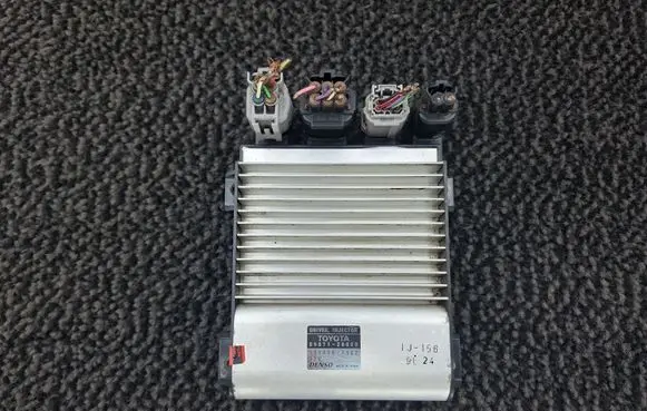 Toyota RAV 4 (XA30) Fuel injection control unit/module 8987120080 1310001562