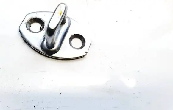 Volkswagen Golf V Rear door lock loop/hook striker 3b0837033ag