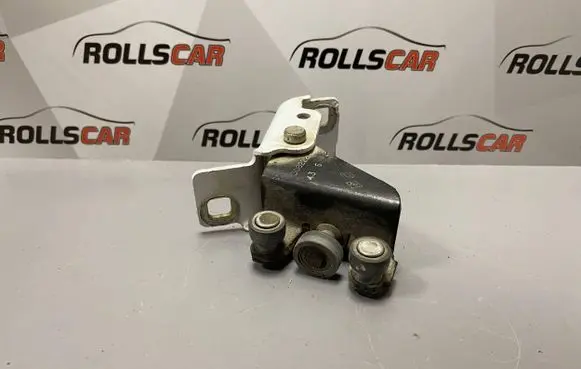 Renault Kangoo I Sliding door middle roller runner 303512K