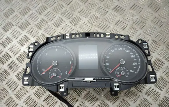 Volkswagen Golf VII Speedometer (instrument cluster) 5G1920751B