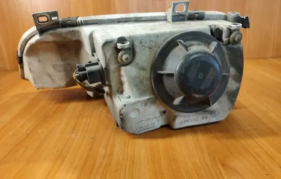 Ford Galaxy Headlight/headlamp 1305235255
