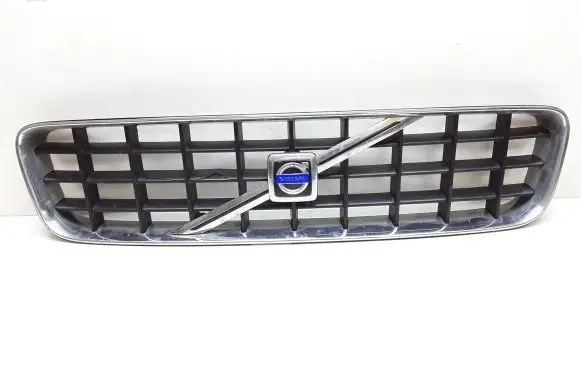 Volvo XC90 Front bumper upper radiator grill 8620641 08620587