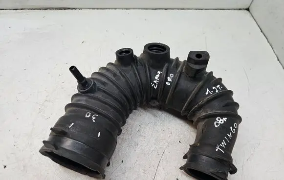 Renault Twingo II Turbo air intake inlet pipe/hose 8200600500