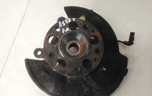 Mercedes-Benz A W168 Front wheel hub