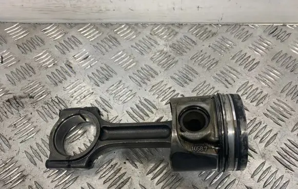 Renault Trafic II (X83) Piston with connecting rod 1058.7