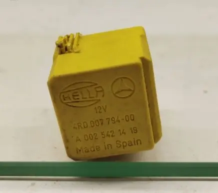 Mercedes-Benz C W203 Other relay 0025421419