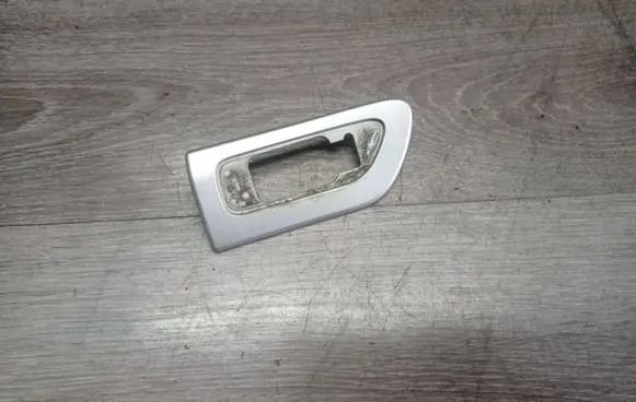 Volvo V70 Fender trim (molding) 08693514