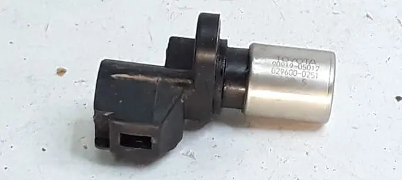 Toyota Avensis Verso Camshaft speed sensor 9091905012 0296000251