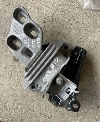 Mercedes-Benz GLA W156 X156 Gearbox mount 326E23F