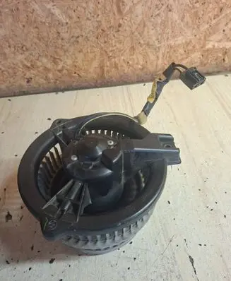 Toyota Prius (NHW20) Heater fan/blower 194000139010G4
