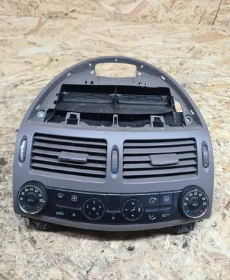 Mercedes-Benz E W211 Climate control unit 2118300385