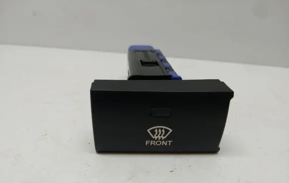 Hyundai Santa Fe Windscreen/window heater switch 202002962