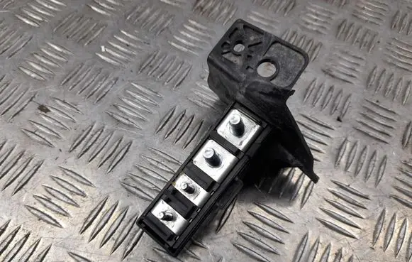 Chevrolet Corvette Fuse module 4148144110