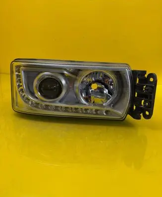 Iveco Daily 6th gen Headlight/headlamp 