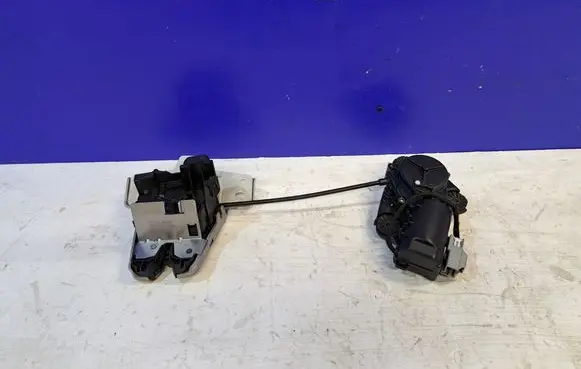 Volvo XC60 Tailgate/trunk/boot lock/catch/latch 32149889 31484699