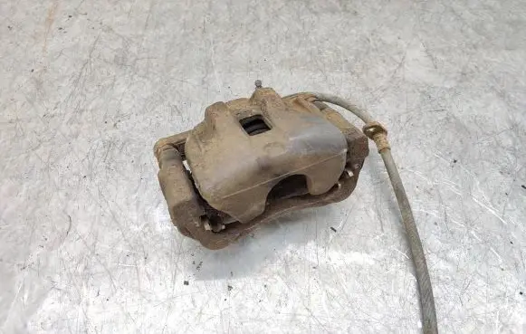 Suzuki Grand Vitara II Front brake caliper