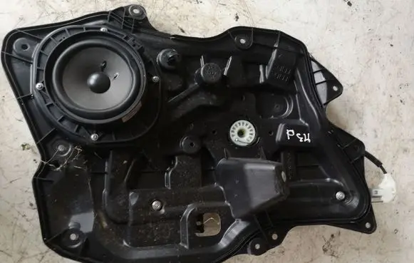 Mazda 3 II Rear window lifting mechanism without motor BBM47297XA