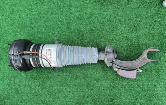 Audi A8 S8 D4 4H Front shock absorber/damper 4H0616039AK 308613501