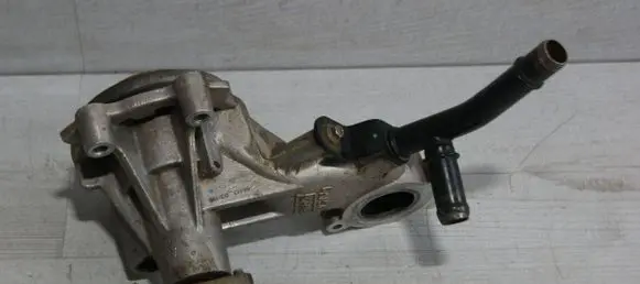 Ford F150 Water pump 82989116