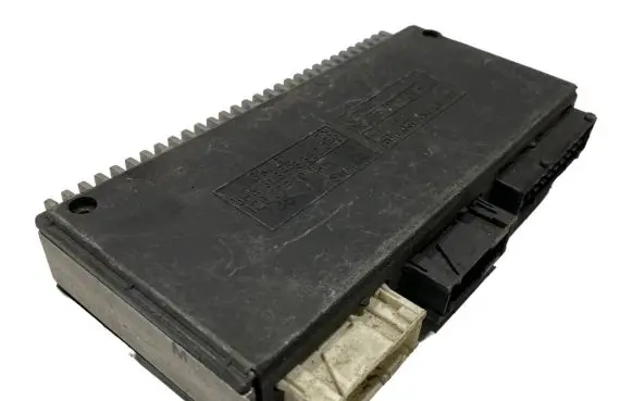 BMW 5 E39 Comfort/convenience module 8352057 61358352057
