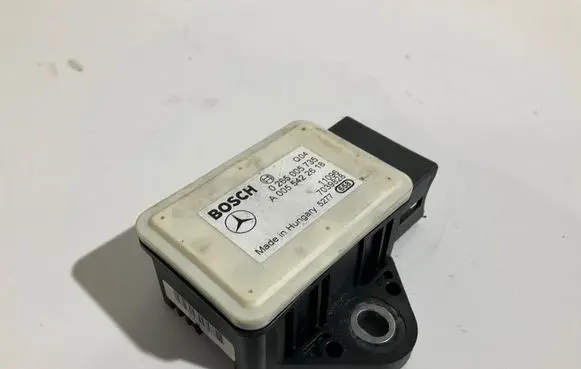 Mercedes-Benz E W212 ESP acceleration yaw rate sensor A0055422618 7039828 0265005735