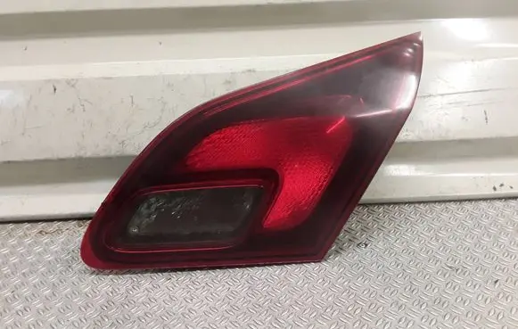 Opel Astra J Tailgate rear/tail lights