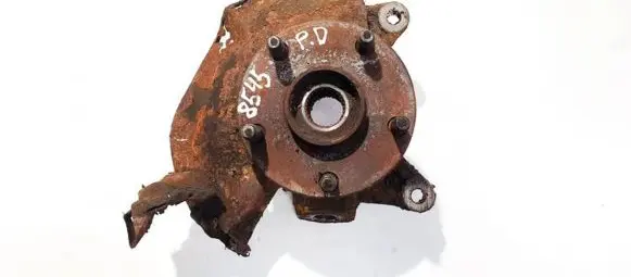 Front wheel hub