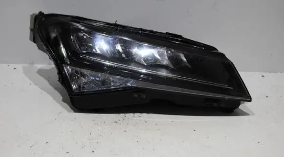 Skoda Superb B8 (3V) Headlight/headlamp 000030109LL 7303101