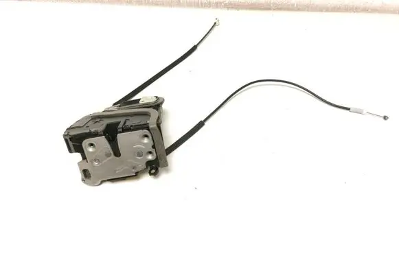 Opel Astra K Front door lock 